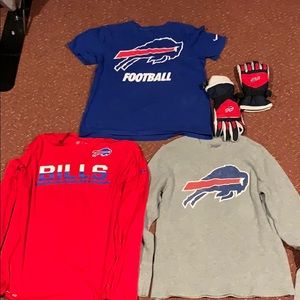 Buffalo bills sz L 3 shirt lot with winter gloves